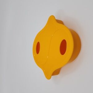 Tupperware Sandwich/Cookie Cutter Fish New